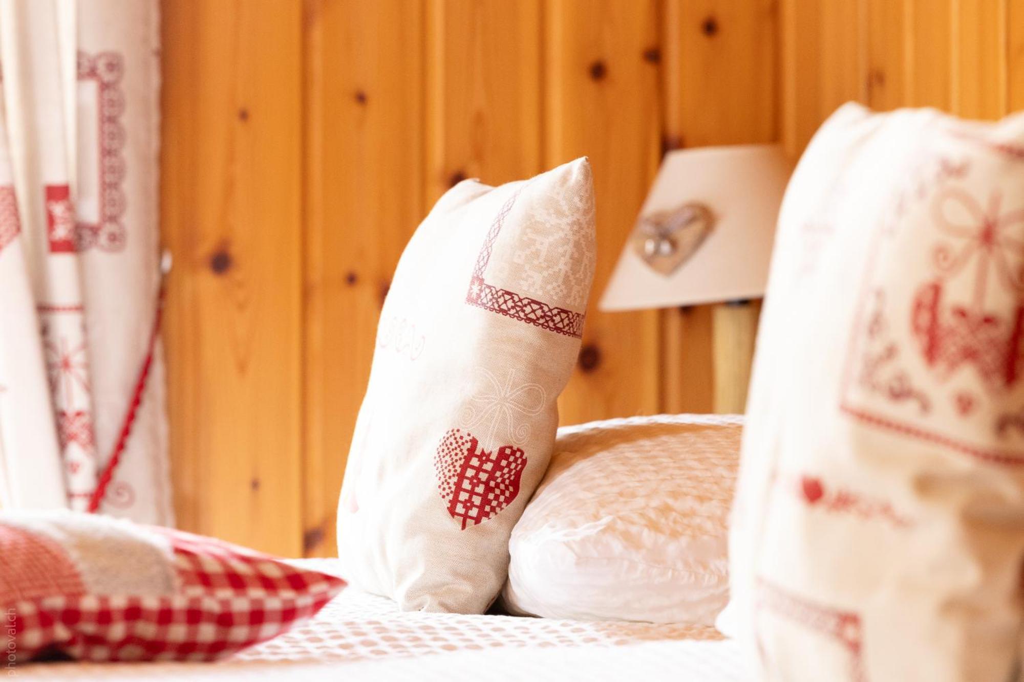 Hotel Dents De Veisivi オーデール エクステリア 写真